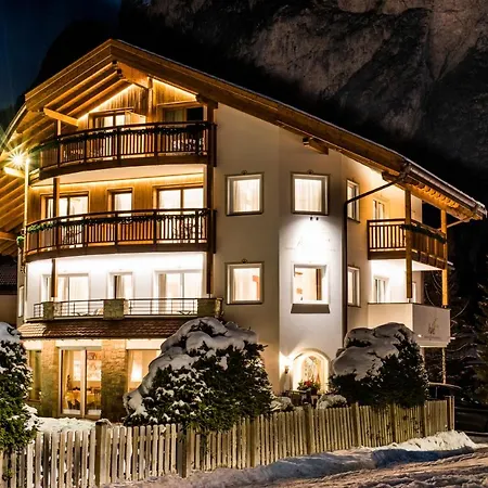 Hotel Garni Aghel Selva di Val Gardena