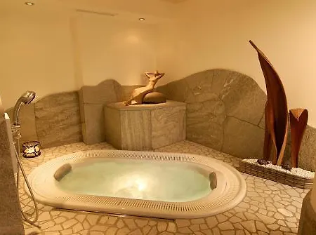 Garni Aghel Hotel 3*